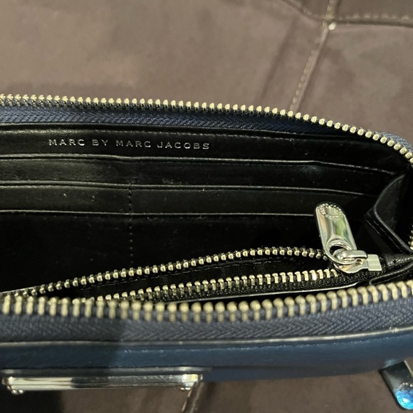 Marc by Marc Jacobs Blue Leather Wallet - Picture 5 of 6